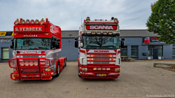 20251019-Tom-Holding-00174